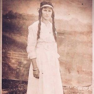 Meet your Posher, Christie